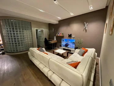 Bakı İnzibati Ərazisi-da 80.0 m2 mənzil kirayə verilir - Şəkil 4