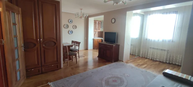 Bakı İnzibati Ərazisi-da 70.0 m2 mənzil kirayə verilir - Şəkil 2
