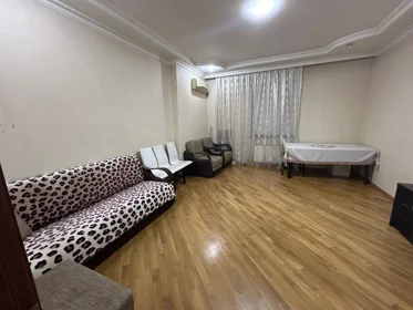 Bakı İnzibati Ərazisi-da 95.0 m2 mənzil kirayə verilir - Şəkil 2