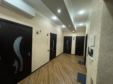 Bakı İnzibati Ərazisi-da 112.0 m2 mənzil satılır - Şəkil 2