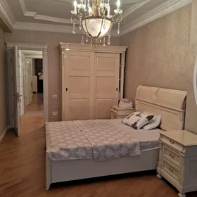 In Bakı İnzibati Ərazisi 300.0 m² apartment is for rent - Image 4