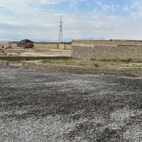 Baku-da nan sot torpaq satılır - Şəkil 3