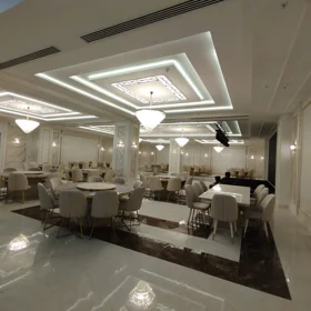 In Baku 1000.0 m² commercial is for rent - Image 2