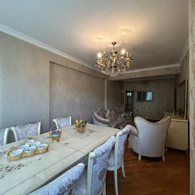 In Baku 80.0 m² apartment is for rent - Image 3