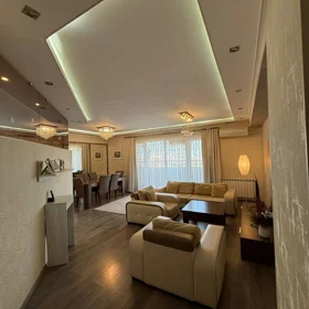In Baku 130.0 m² apartment is for rent - Image 4
