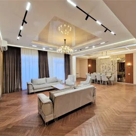 In Baku 260.0 m² apartment is for rent - Изображение 3
