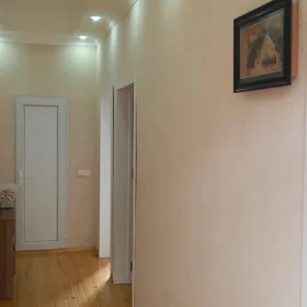 In Baku 75.0 m² house with 3.0 rooms is for sale - Image 5