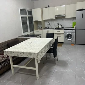 In Baku 90.0 m² apartment is for rent - Image 2