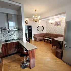 Baku-da 75.0 m2 mənzil kirayə verilir - Şəkil 3