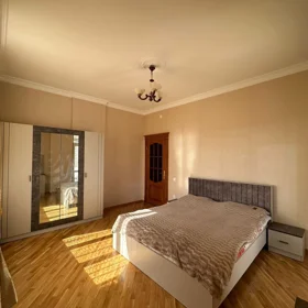 Baku-da 85.0 m2 mənzil kirayə verilir - Şəkil 3