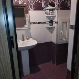 In Baku 70.0 m² apartment is for rent - Image 5