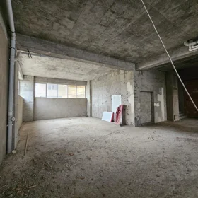 In Baku 202.0 m² commercial is for sale - Image 2