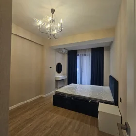 In Baku 80.0 m² apartment is for rent - Image 4