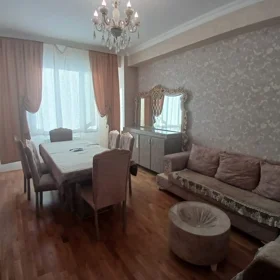 Khirdalan-da 62.0 m2 mənzil satılır