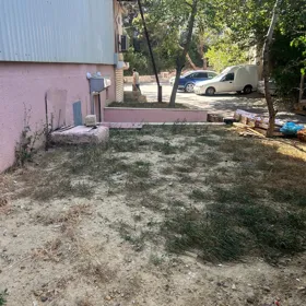 In Baku 26.0 m² commercial is for sale