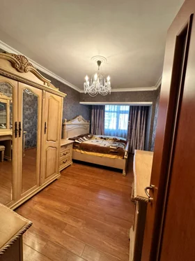 Baku-da 90.0 m2 mənzil satılır - Şəkil 3