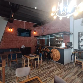 In Baku 200.0 m² commercial is for rent - Image 3