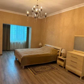 Baku-da 92.0 m2 mənzil kirayə verilir - Şəkil 3