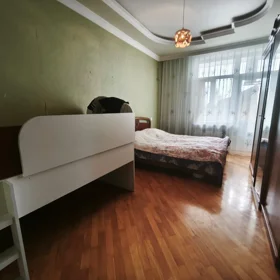 Baku-da 150.0 m2 mənzil kirayə verilir - Şəkil 4