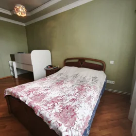 In Baku 150.0 m² apartment is for rent - Image 3