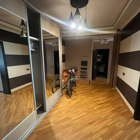 In Baku 100.0 m² apartment is for rent - Image 2