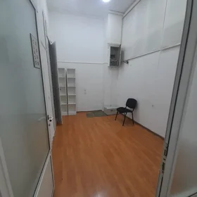In Baku 110.0 m² commercial is for rent - Image 2
