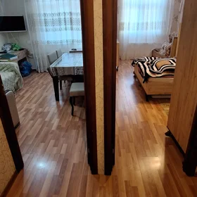 Baku-da 65.0 m2 mənzil kirayə verilir - Şəkil 2