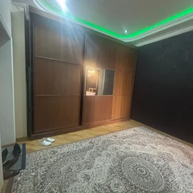In Baku 140.0 m² apartment is for rent - Image 5