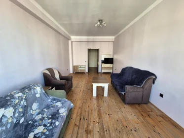 Baku-da 90.0 m2 mənzil kirayə verilir - Şəkil 2