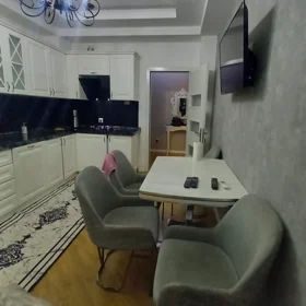 Baku-da 140.0 m2 mənzil kirayə verilir - Şəkil 2