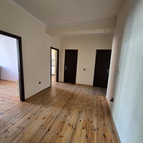 In Baku 90.0 m² apartment is for rent - Image 3