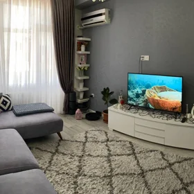 In Baku 60.0 m² apartment is for rent - Image 2