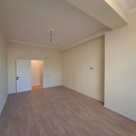 In Baku 130.0 m² apartment is for sale - Image 4