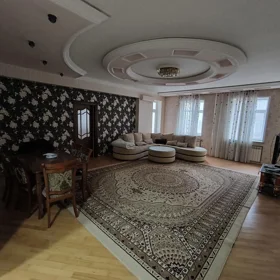 In Baku 100.0 m² apartment is for sale - Image 2