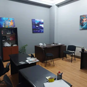 Baku-da 35.0 m2 ofis kirayə verilir - Şəkil 3