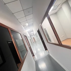 Baku-da 135.0 m2 ofis kirayə verilir - Şəkil 5