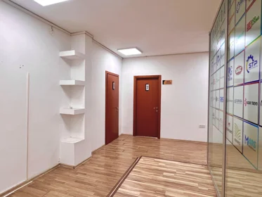 Baku-da 200.0 m2 ofis kirayə verilir - Şəkil 2