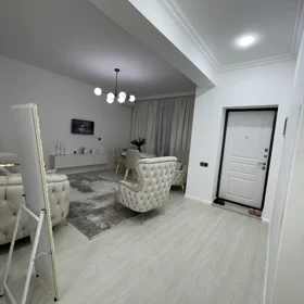 In Baku 150.0 m² house with 4.0 rooms is for sale - Image 2