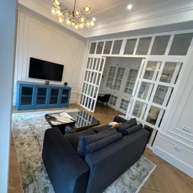 In Baku 77.0 m² apartment is for rent - Image 2