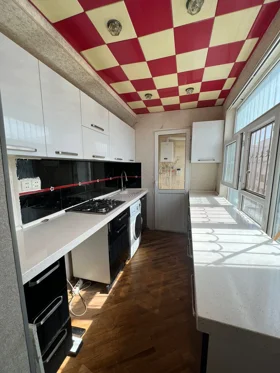 Baku-da 85.0 m2 mənzil kirayə verilir - Şəkil 3