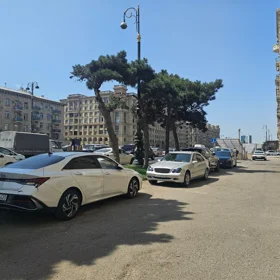 Baku-da 70.0 m2 obyekt satılır