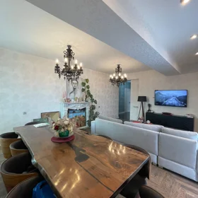 In Baku 130.0 m² apartment is for sale - Image 2