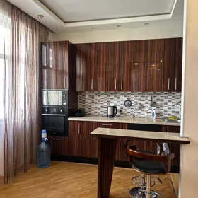 In Baku 70.0 m² apartment is for rent - Image 3