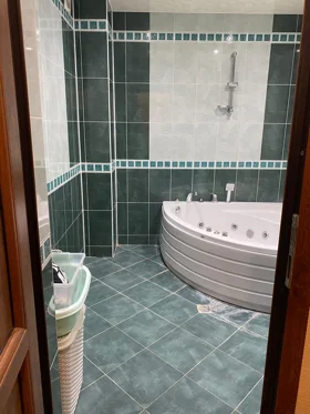 In Baku 75.0 m² apartment is for rent - Image 3