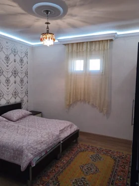 In Baku 90.0 m² house with 3.0 rooms is for sale - Image 5