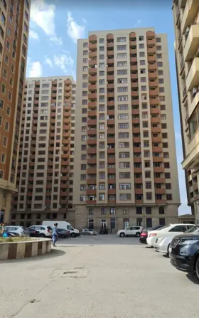 In Baku 155.0 m² apartment is for sale - Image 5