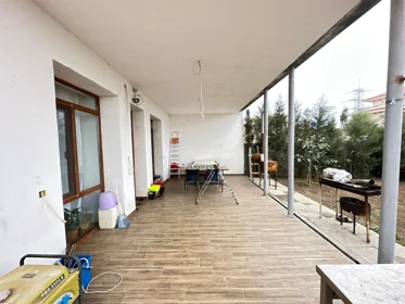 In Baku 250.0 m² house with 5.0 rooms is for sale - Image 3