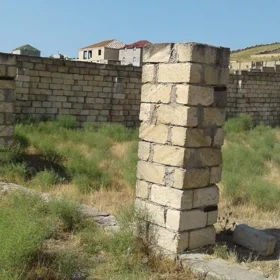 Baku-da nan sot torpaq satılır - Şəkil 3