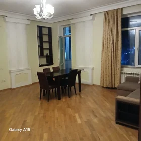 Baku-da 100.0 m2 mənzil kirayə verilir - Şəkil 3