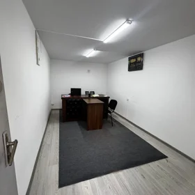 Baku-da 20.0 m2 ofis kirayə verilir - Şəkil 4